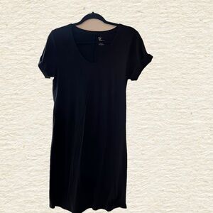 Gap black T shirt dress in large